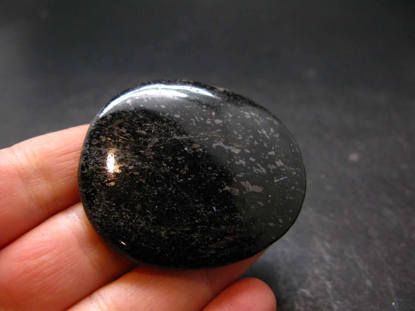 Rare Nuumite Nuummite Tumbled Stone From Greenland - 25.78 Grams - 1.8"