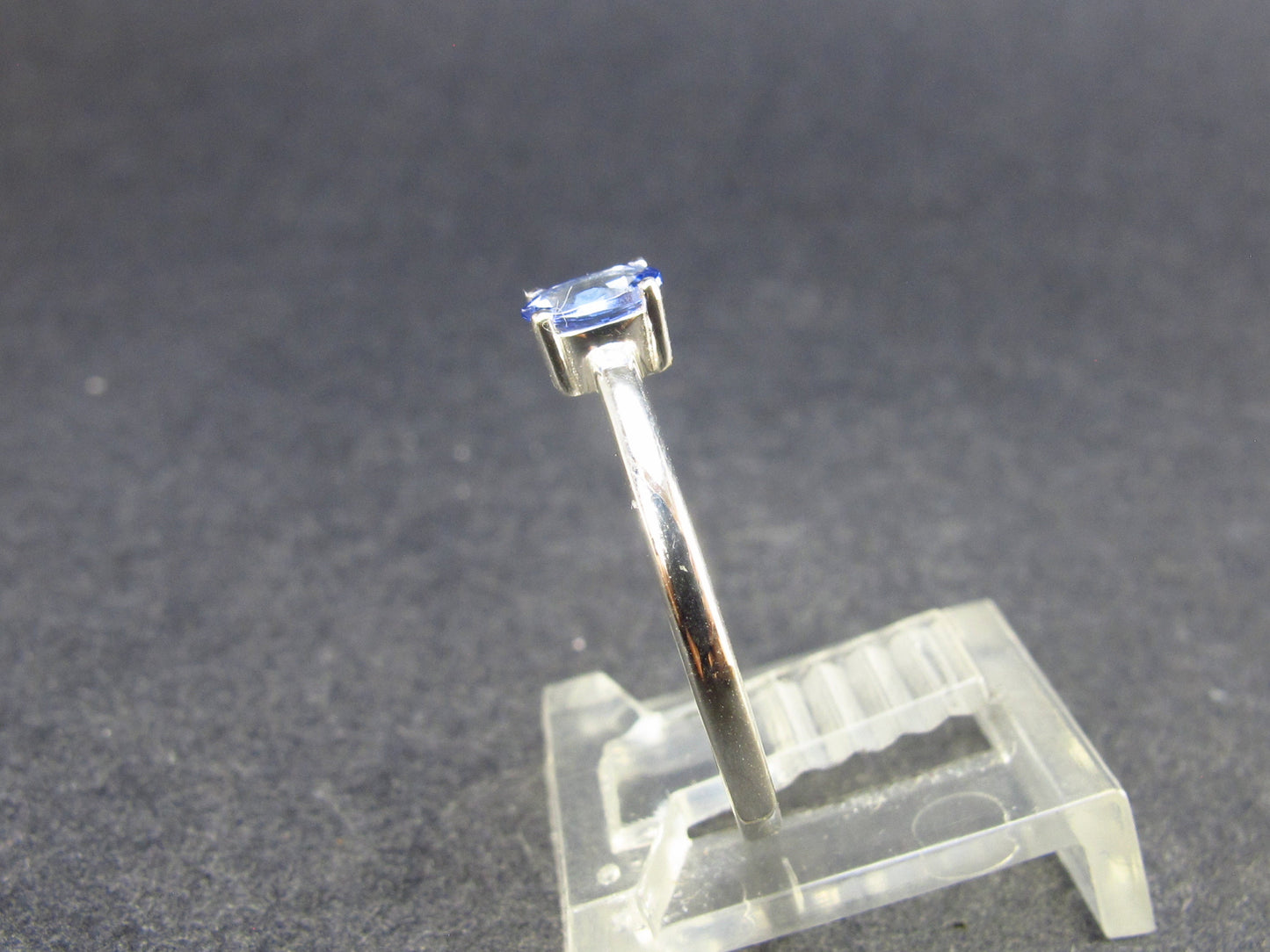 Natural Oval Shaped Blue Tanzanite (Zoisite) Crystal Sterling Silver Ring From Tanzania - 1.43 Grams - Size 8.25