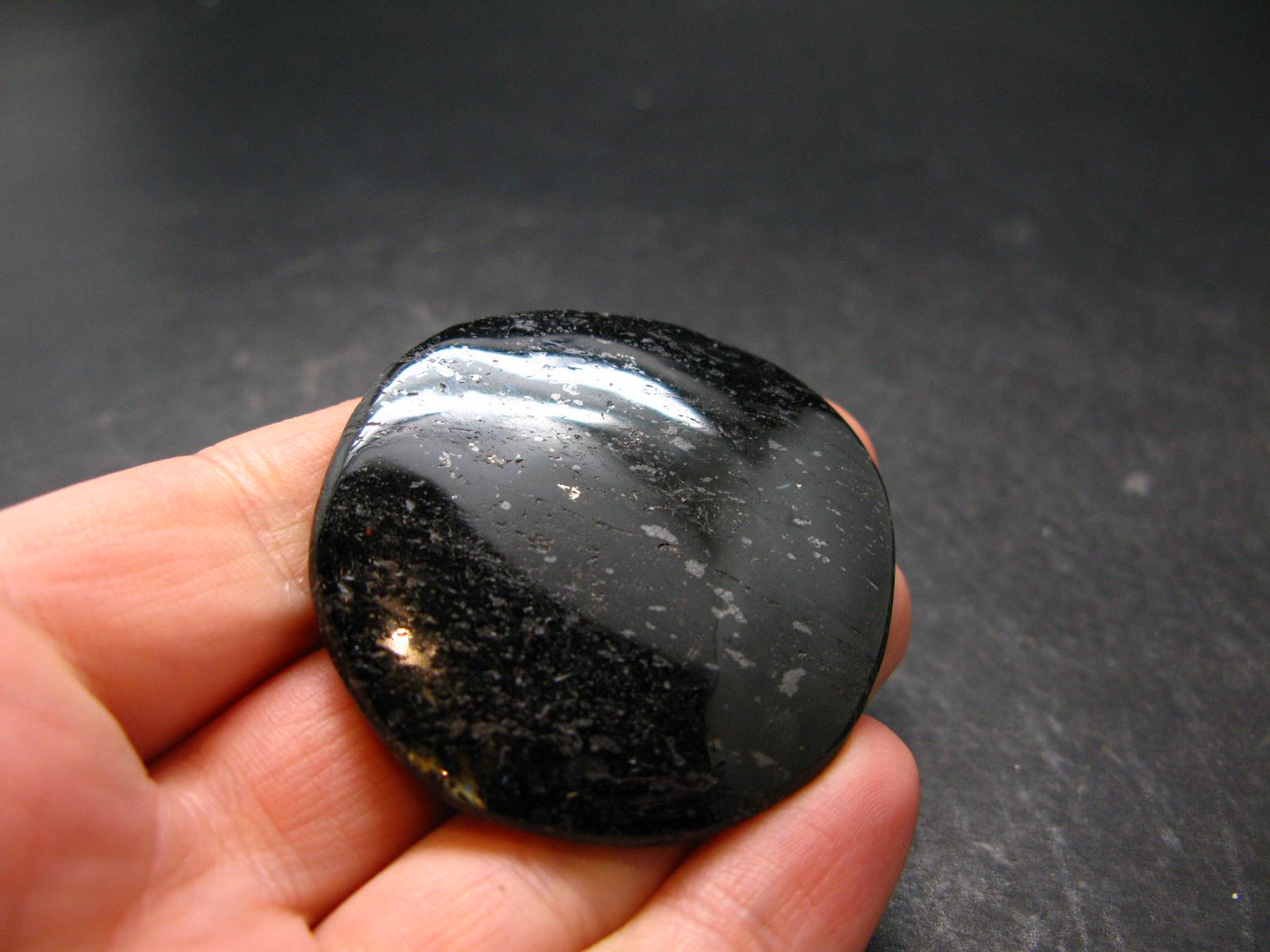 Rare Nuumite Nuummite Tumbled Stone From Greenland - 25.64 Grams - 1.7"