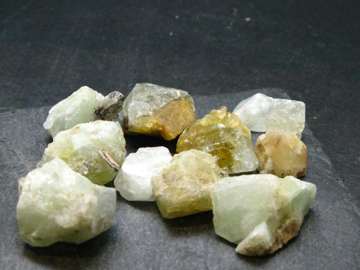 Lot Of 10 Datolite Crystals From Russia - 66.51 Grams
