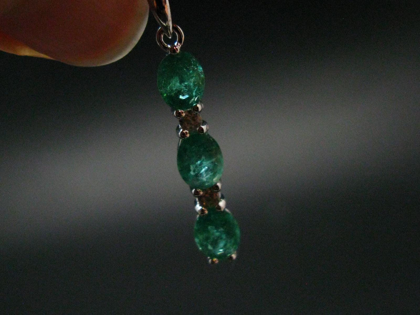 Emerald Silver Pendant W/Chain From Colombia - 2.20 Grams Total