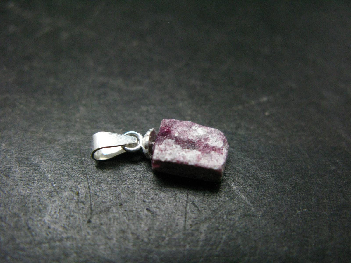 Bixbite Red Emerald Beryl Silver Pendant From Utah USA - 2.75 Carats - 0.7"