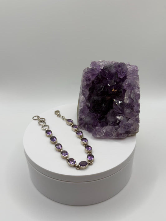 Amethyst Bracelet – Oval Faceted Gemstones – Elegant Crystal Jewelry - 13.99 Grams