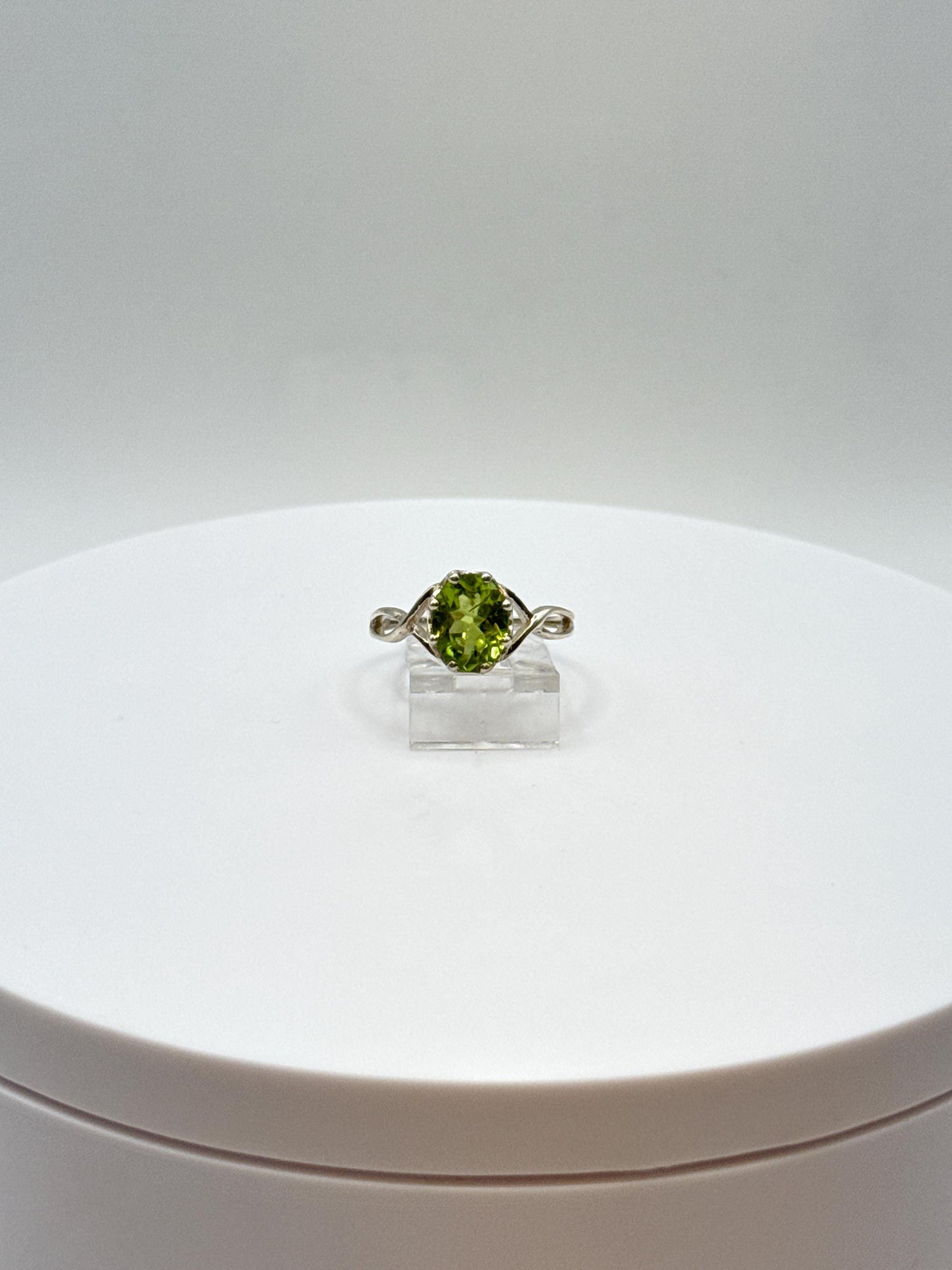 Peridot Sterling Silver Infinity Ring | August Birthstone, Size 7