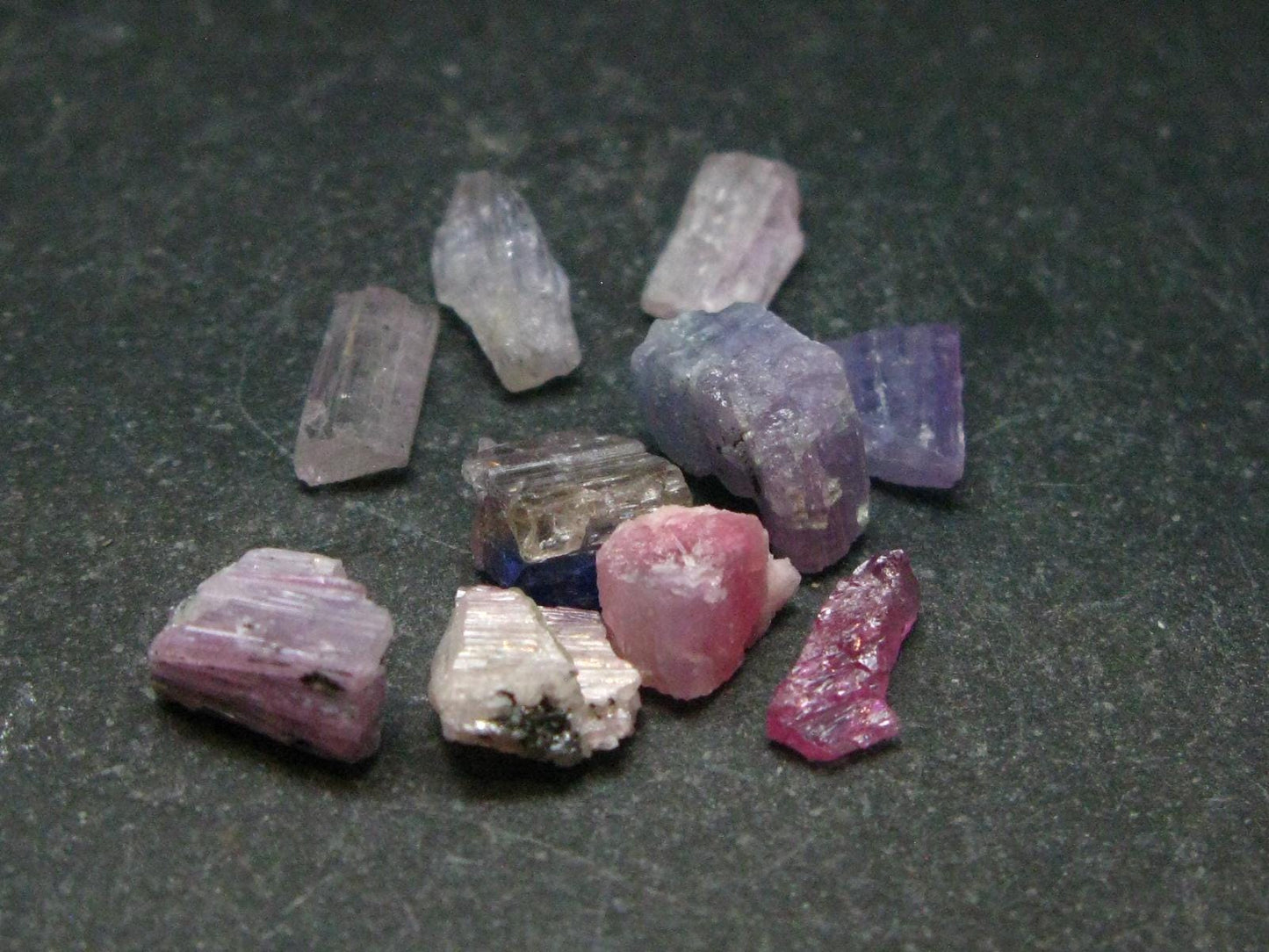 Lot of 10 Tanzanite Gem Untreated Pink Crystals From Tanzania - 20.70 Carats