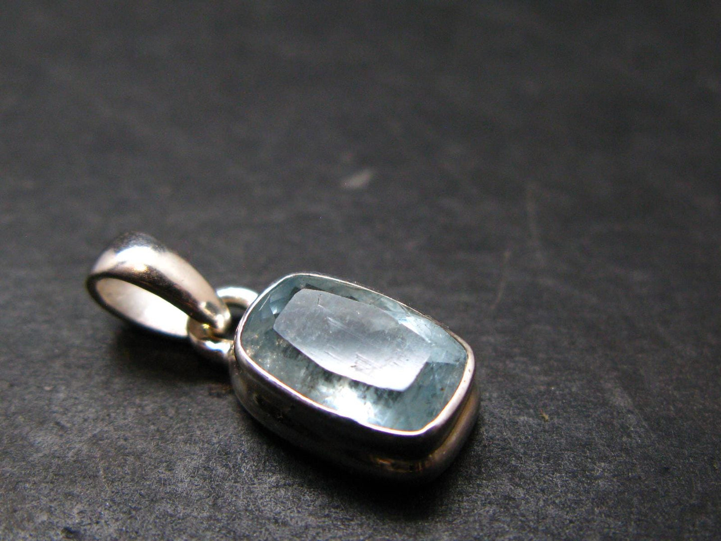 Stunning Genuine Faceted Aquamarine Gem Sterling Silver Pendant From Brazil - 0.7"