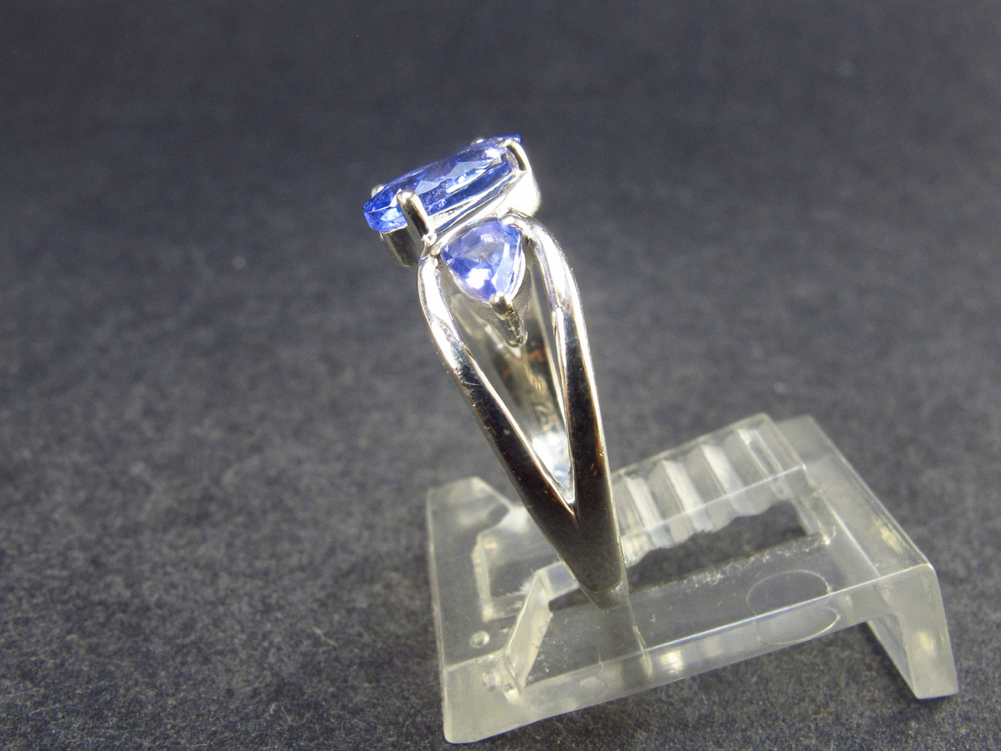 Natural Faceted Blue Tanzanite (Zoisite) Crystal Sterling Silver Ring From Tanzania - 2.26 Grams - Size 6.25