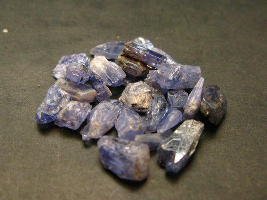 Lot of 25 Gem Tanzanite Zoisite Crystals From Tanzania - 7.25 Grams