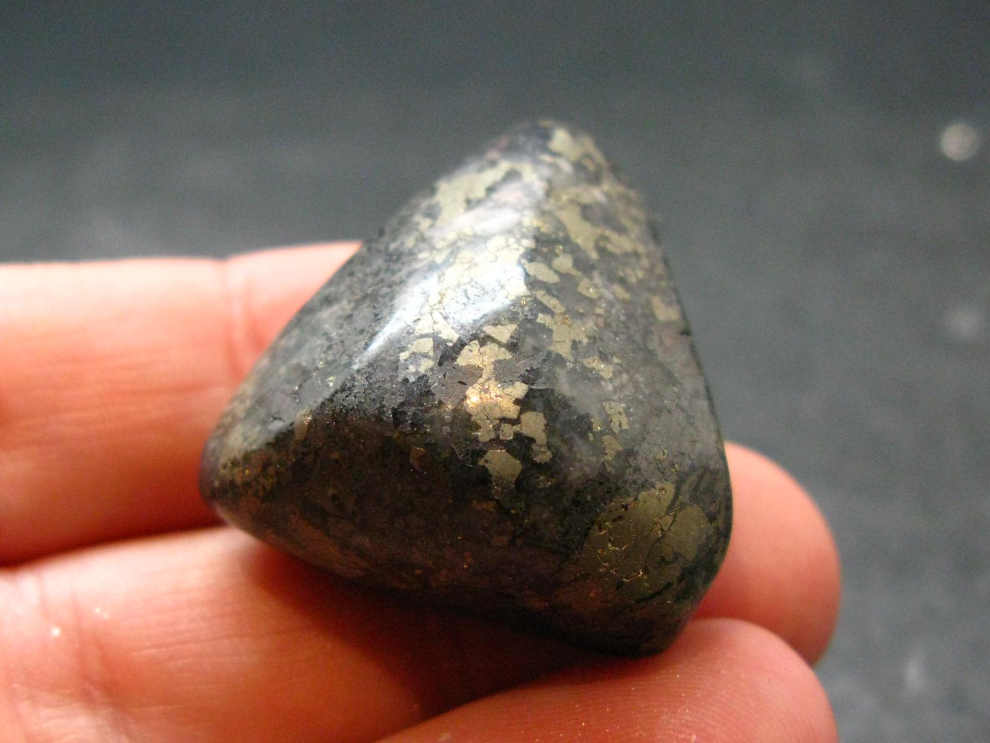 Healers Gold Tumbled Stone From USA - 1.1" - 18.60 Grams