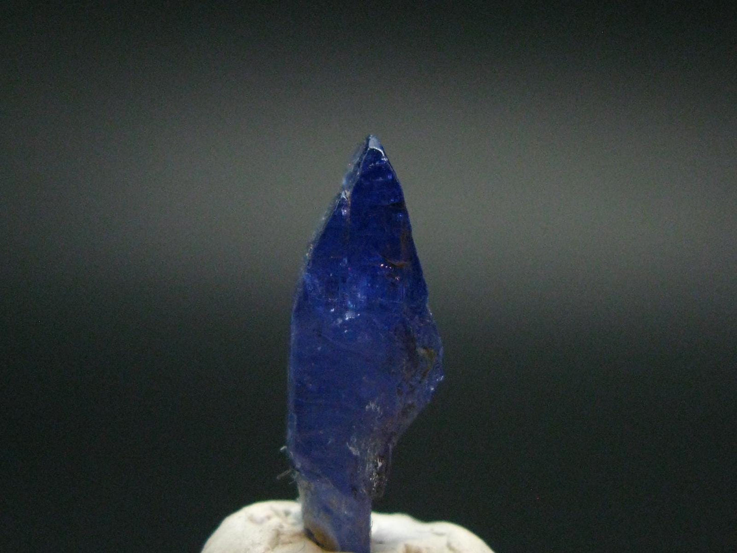 Fine Gem Tanzanite Zoisite Crystal From Tanzania - 5.55 Carats - 0.7"
