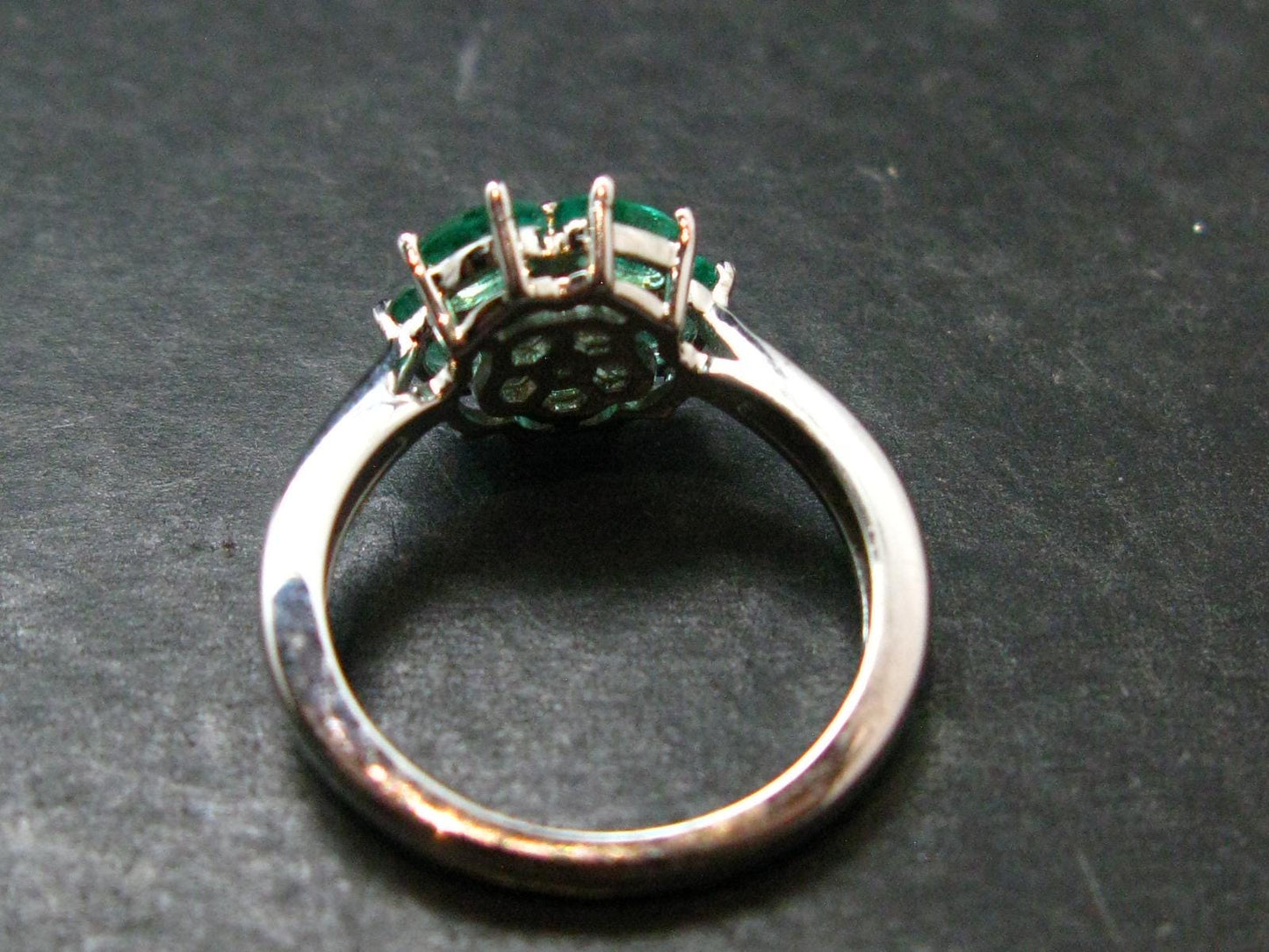 Emerald Faceted Silver Ring from Colombia - 2.94 Grams Total - Size 6
