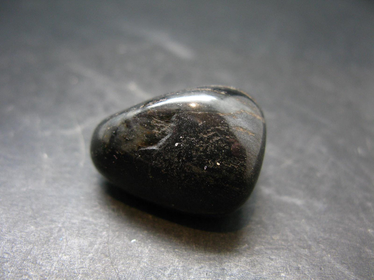 Rare ISUA Stone from Greenland - 1.0" - 20.0 Grams