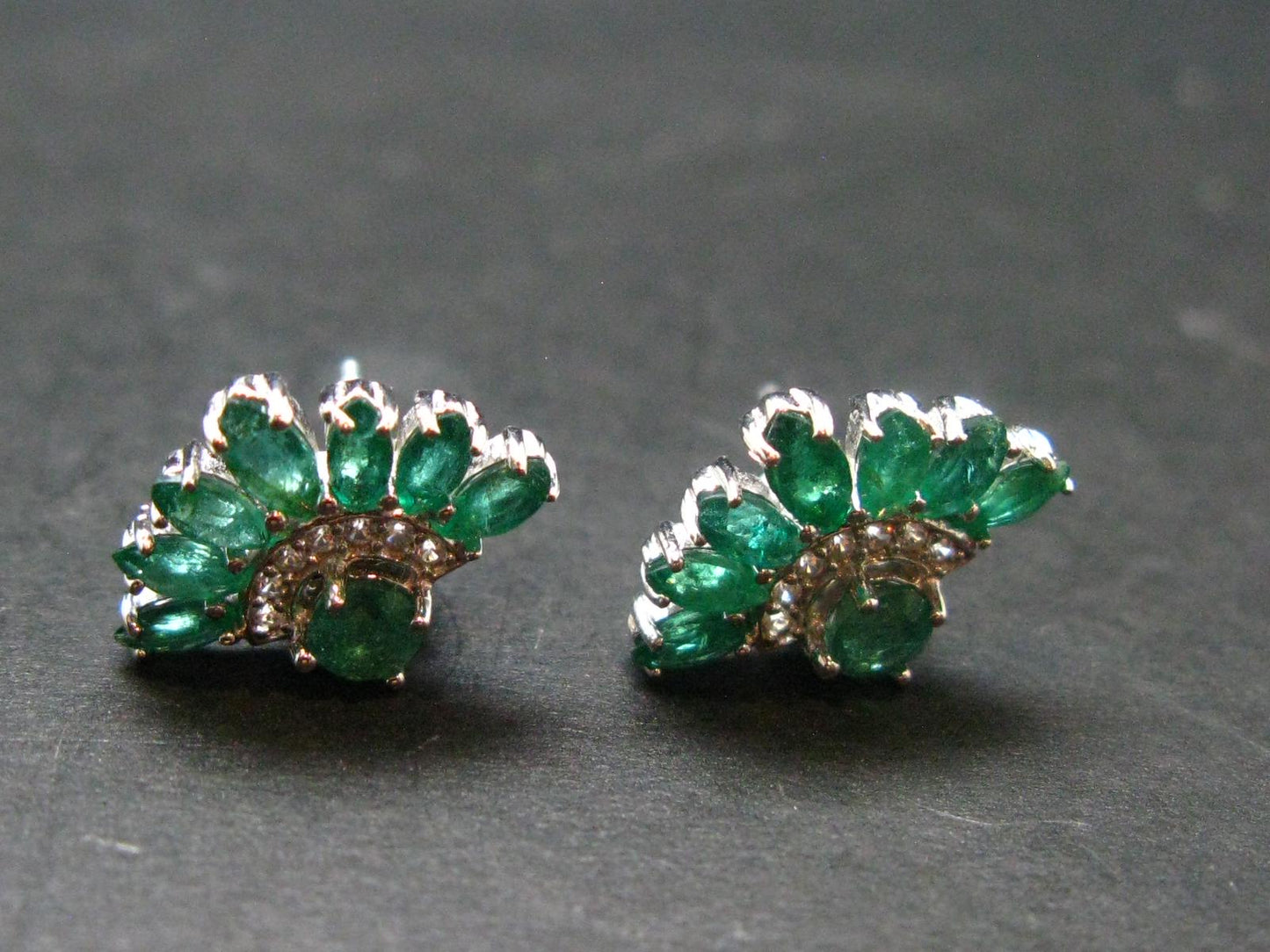 Gem Emerald Faceted Earrings In Sterling Silver - 1.57 Carats