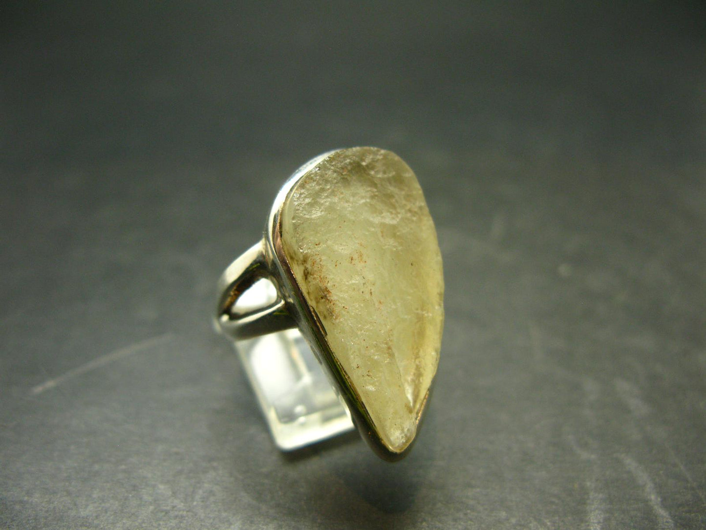 Natural Gem Raw Libyan Desert Glass Tektite Sterling Silver Ring from Libya - Size 9 - 7.6 Grams