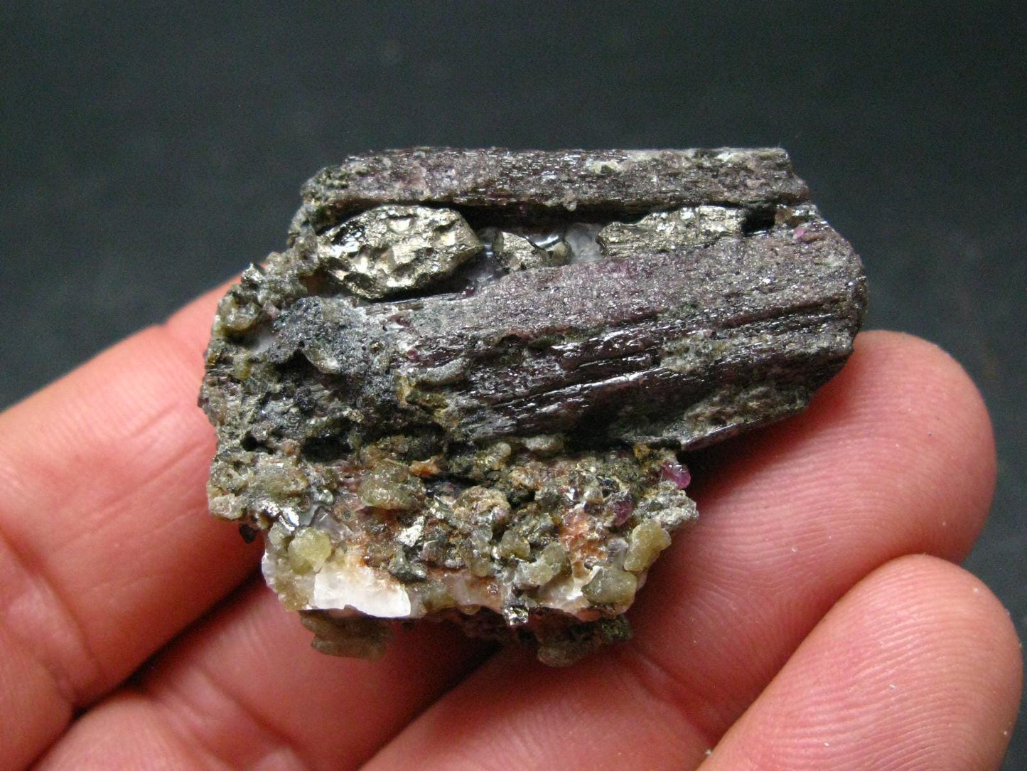 Stunning Painite Crystal with Ruby From Burma - 152 Carats - 1.6"