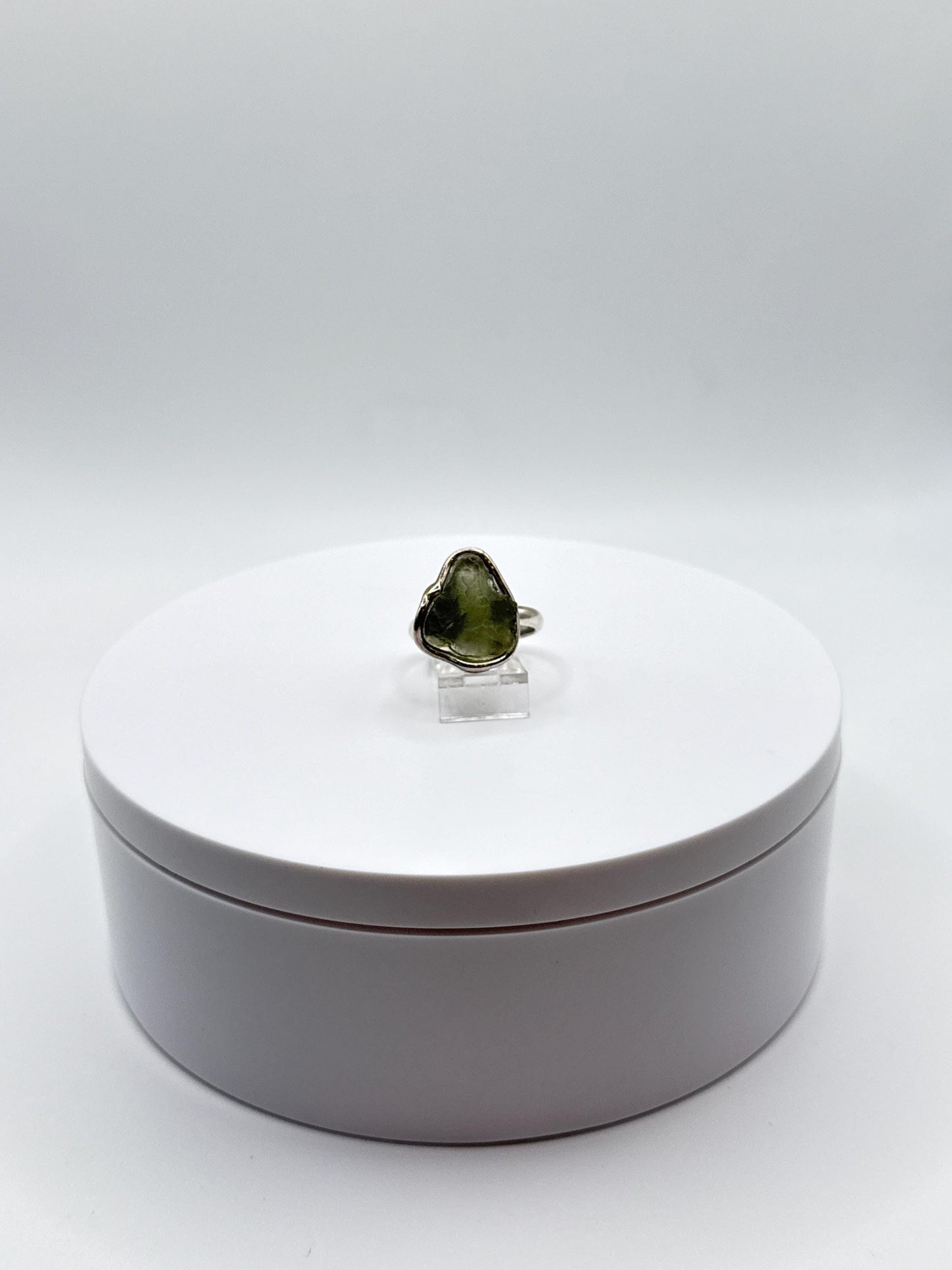 Elegant Raw Moldavite Ring in Sterling Silver – Cosmic Green Beauty - Size 8.5