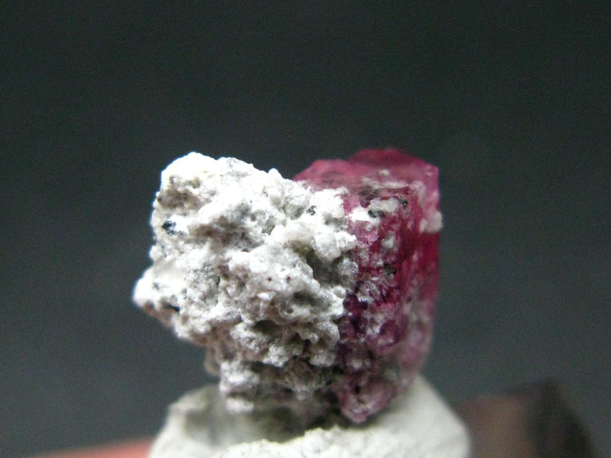 Rare Gem Bixbite Red Emerald Beryl Cluster From Utah USA - 1.3" - 0.88 Grams