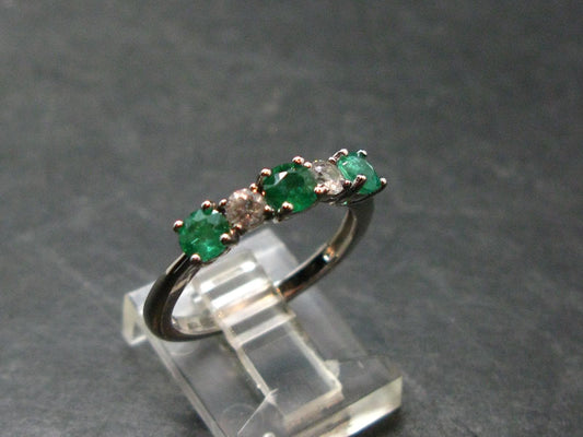Emerald Faceted Silver Ring from Colombia - 2.29 Grams Total - Size 7