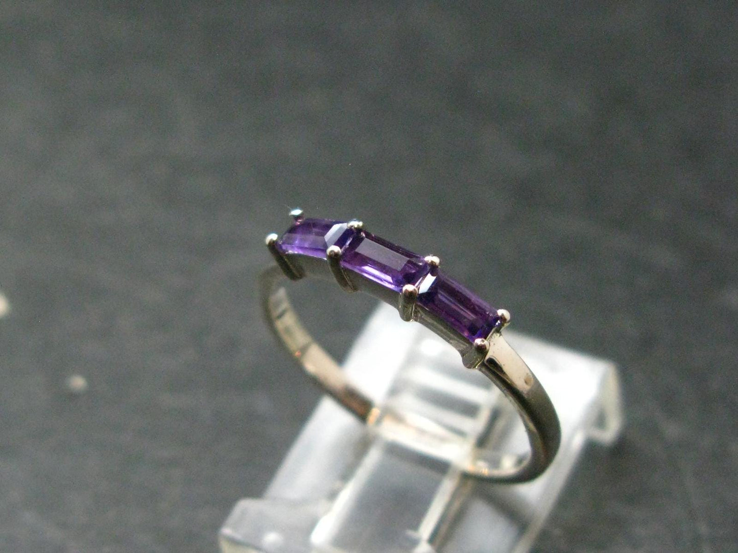 Natural Rich Purple Color Amethyst Sterling Silver Ring - 1.34 Grams - Size 6