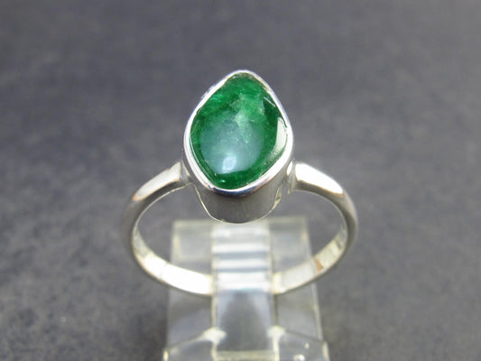 Tsavorite Gem Green Garnet Sterling Silver Ring from Tanzania - 3.60 Grams - Size 9