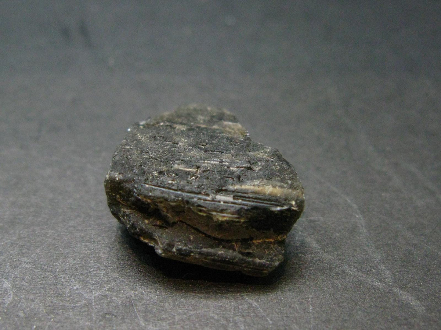 Meteor Splash Glass!! Fabulous Asymmetrical Rare Darwin Glass Tektite Pleistocene Piece From Australia - 0.7"