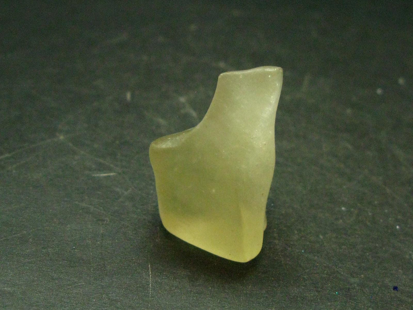 Nice Gem Libyan Tektite Raw Piece From Libya - 10.58 Grams - 1.2"