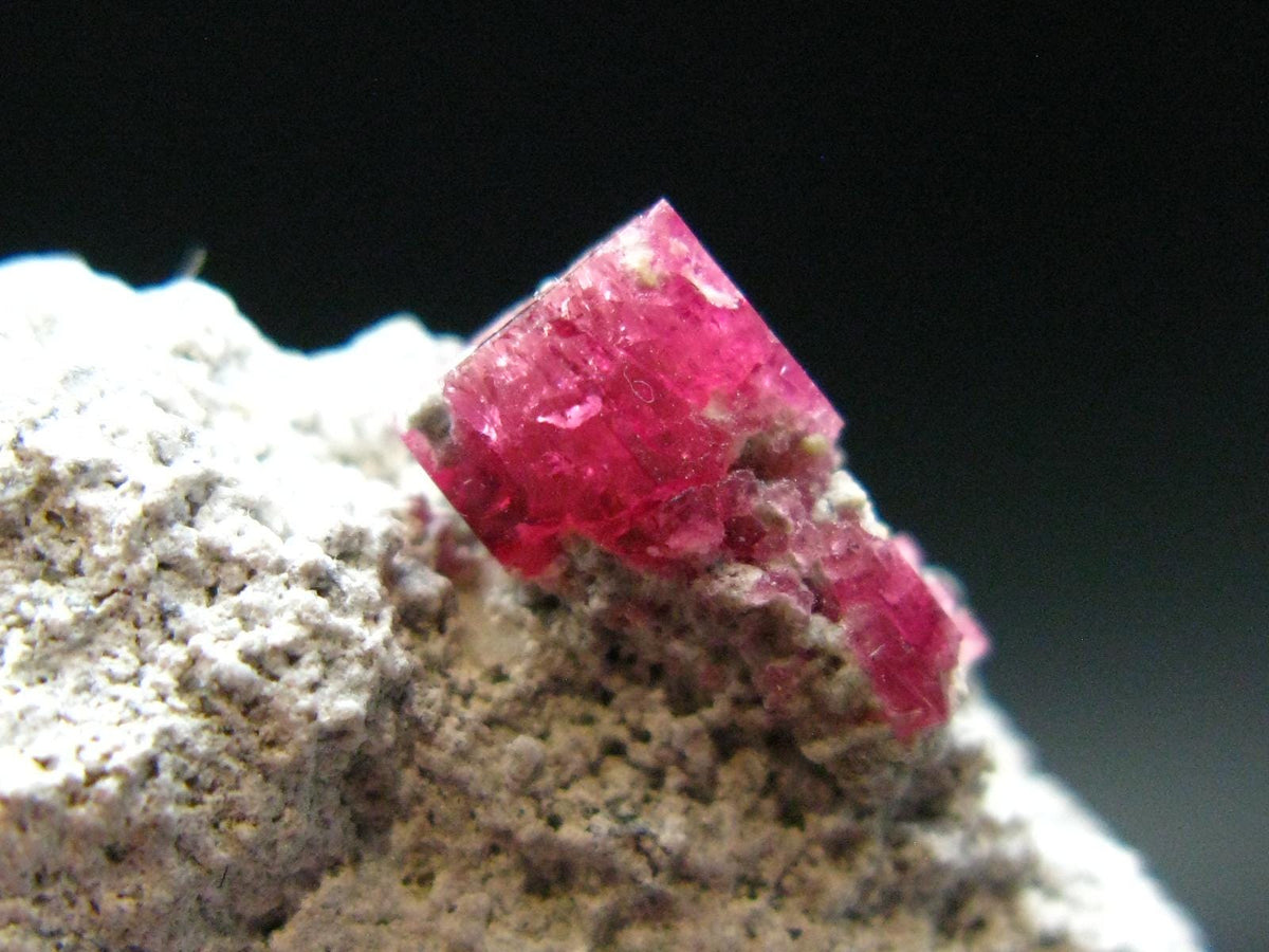 Rare Gem Bixbite Red Emerald Beryl Cluster From Utah USA - 1.3" - 5.61 Grams