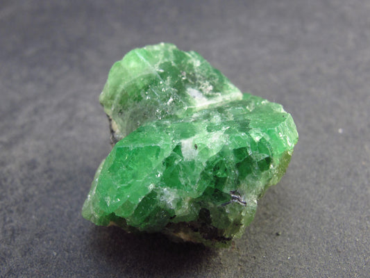 Gem Tsavorite Tsavolite Garnet Crystal from Tanzania - 117.9 Carats - 1.3"