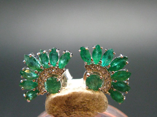 Gem Emerald Faceted Earrings In Sterling Silver - 1.57 Carats