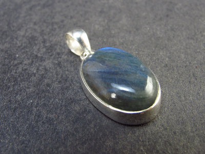 Labradorite Pendant In 925 Sterling Silver From Madagascar - 1.2" - 4.56 Grams
