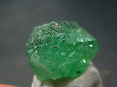 Gem Tsavorite Tsavolite Garnet Crystal From Tanzania - 26.60 Carats - 0.8"