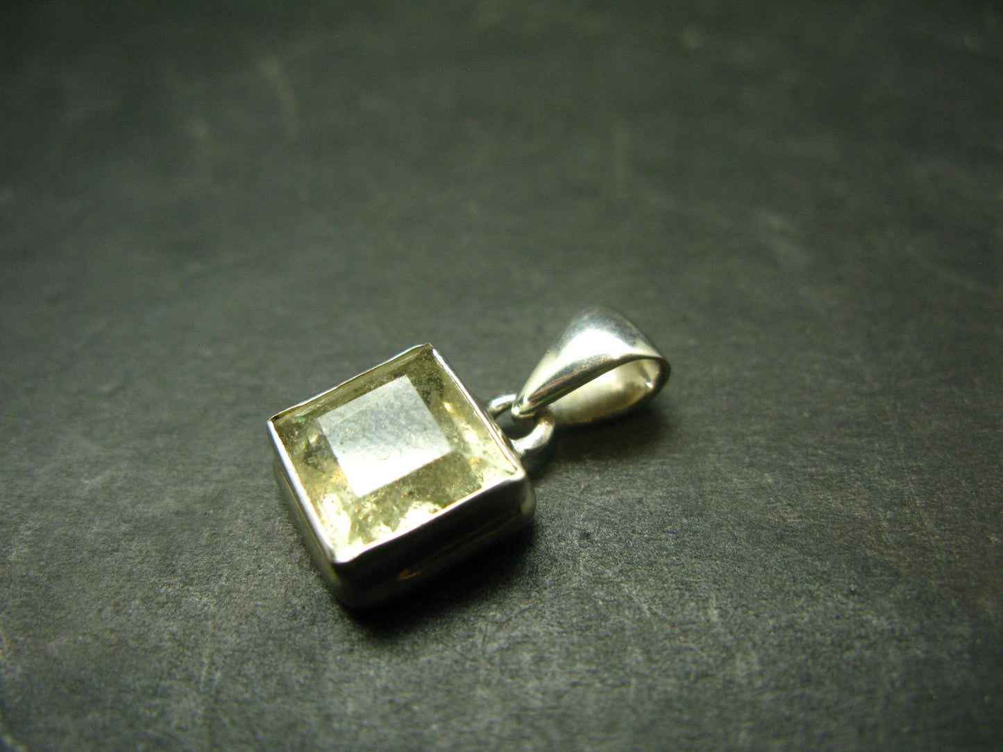 Gem Libyan Desert Glass Tektite Faceted Pendant Sterling Silver from Libya - 0.7" - 2.42 Grams