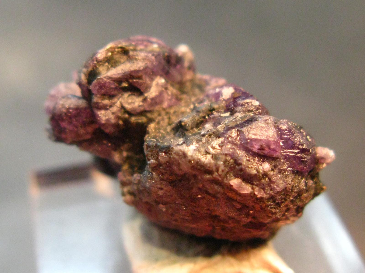 Alexandrite Chrysoberyl Cluster From Zimbabwe - 7.17 Grams - 2.2"