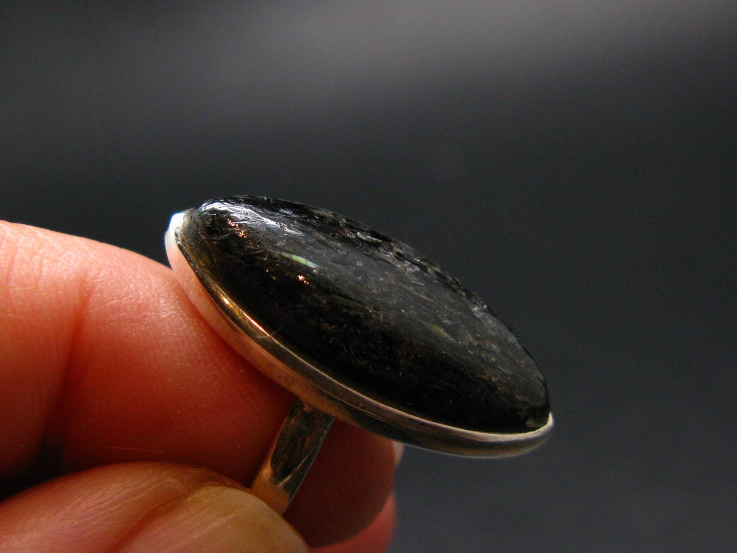 Real!! Very Rare Nuumite Nuummite Sterling Silver Ring from Greenland - 5.0 Grams - Size 6.25