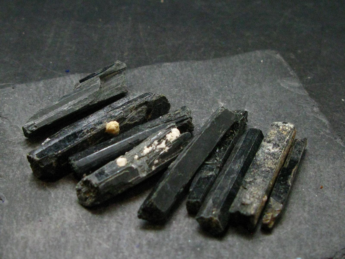 Lot of 10 Rare Aegirine Crystals From Malawi - 35.52 Grams
