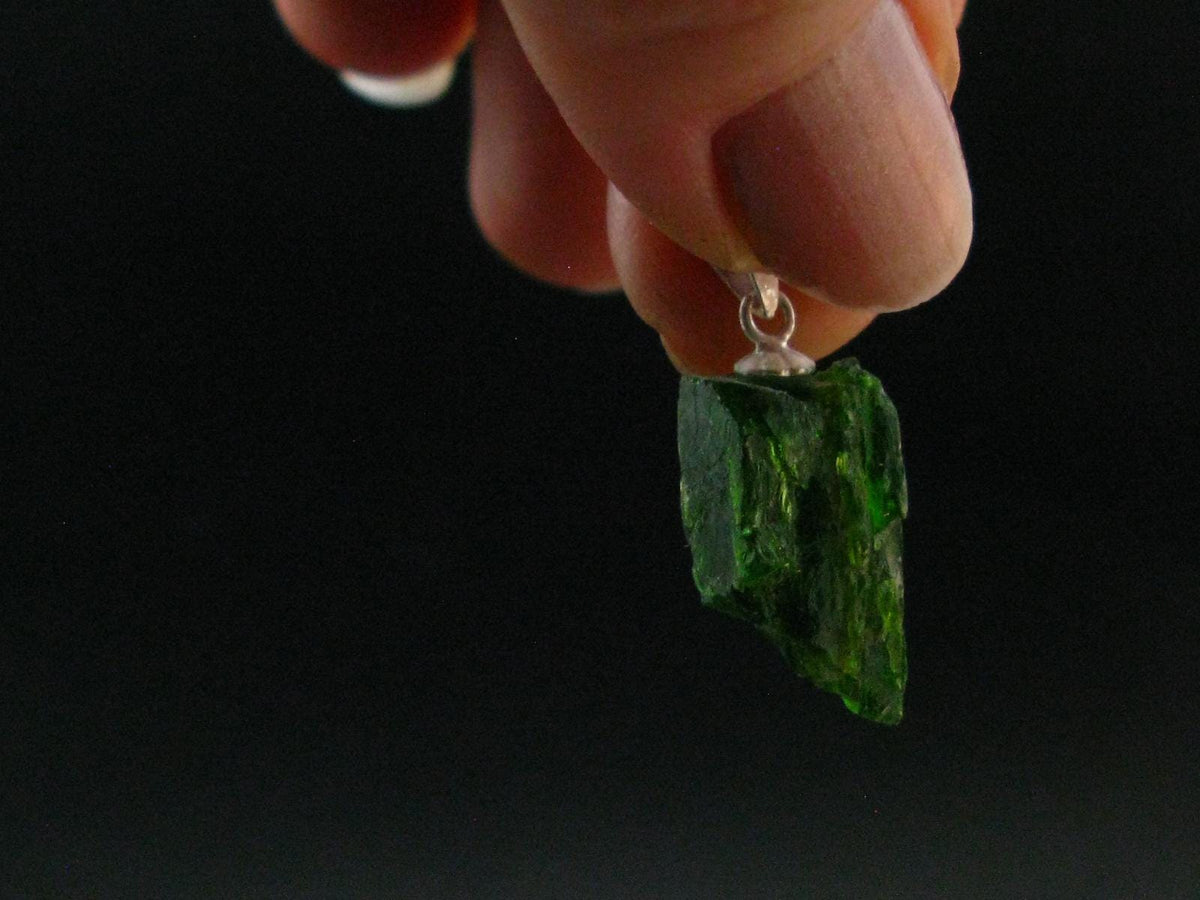 Green Chrome Diopside 925 Silver Pendant from Russia - 0.9" - 2.07 Grams