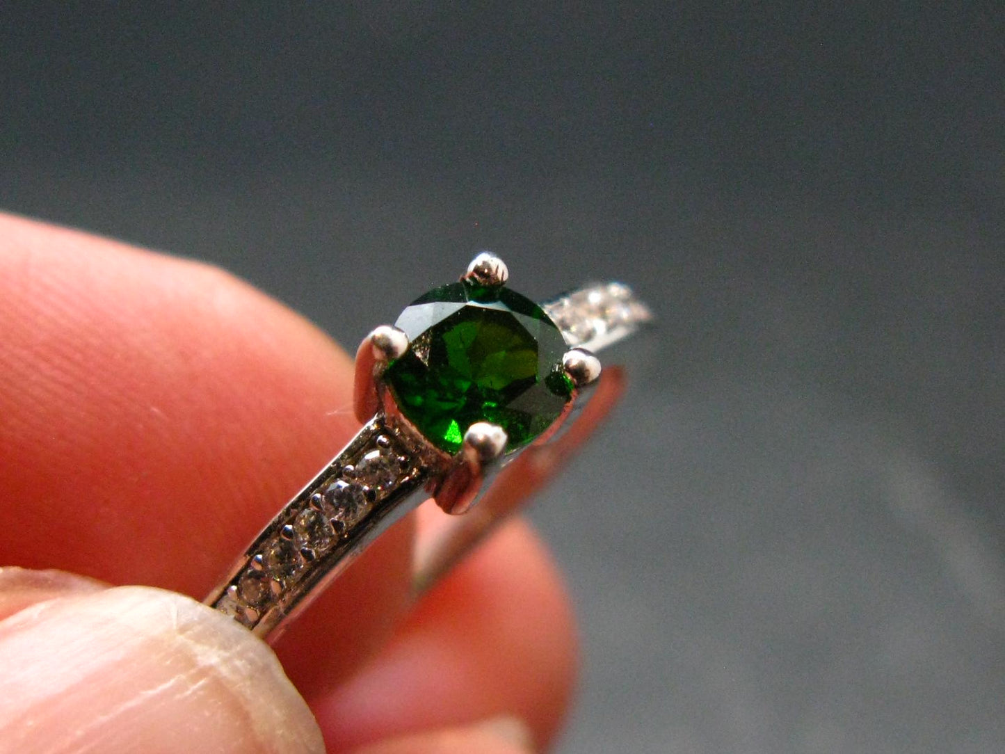 Modern Style Design!! Natural Faceted Intense Forest Green Chrome Diopside 925 Sterling Silver Ring - 1.92 Grams - Size 7.25