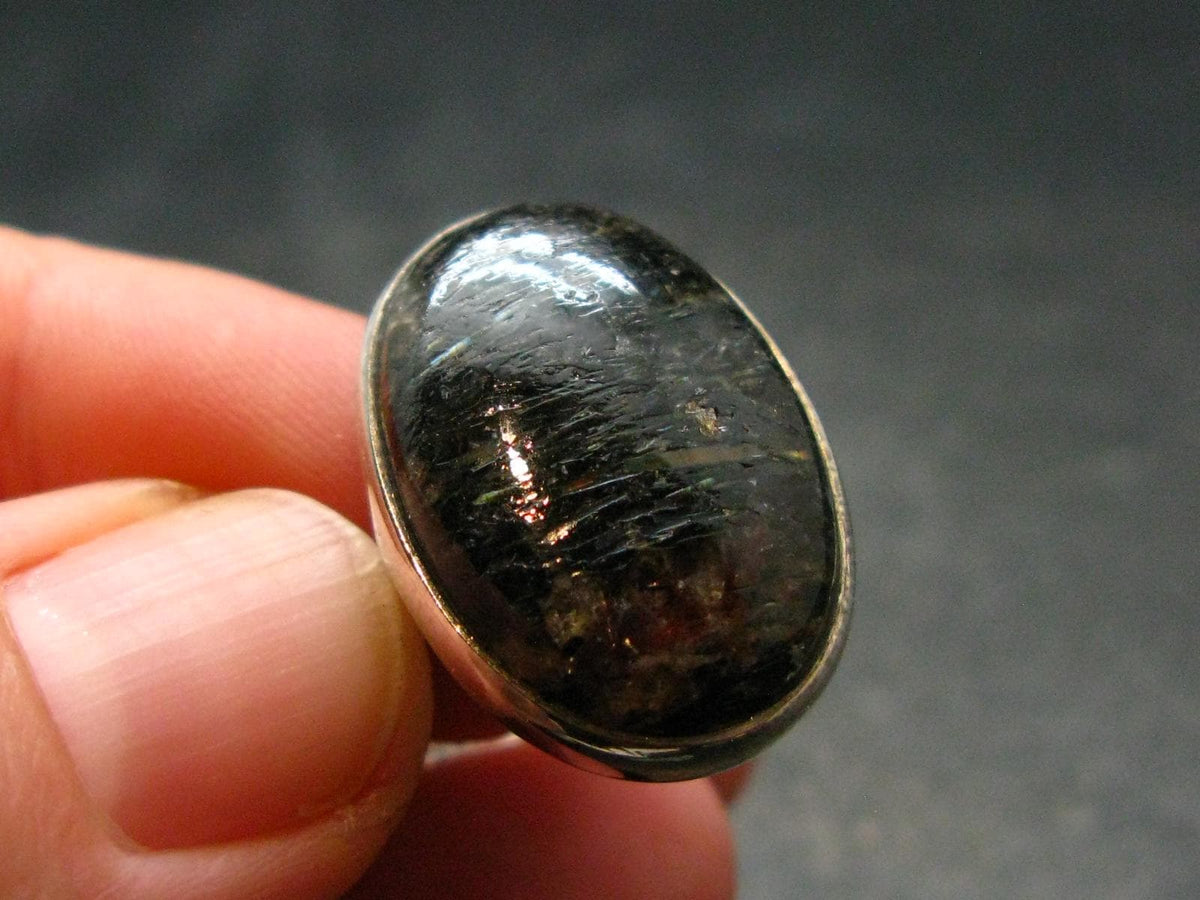 Real!! Very Rare Nuumite Nuummite Sterling Silver Ring from Greenland - 5.56 Grams - Size 8.5