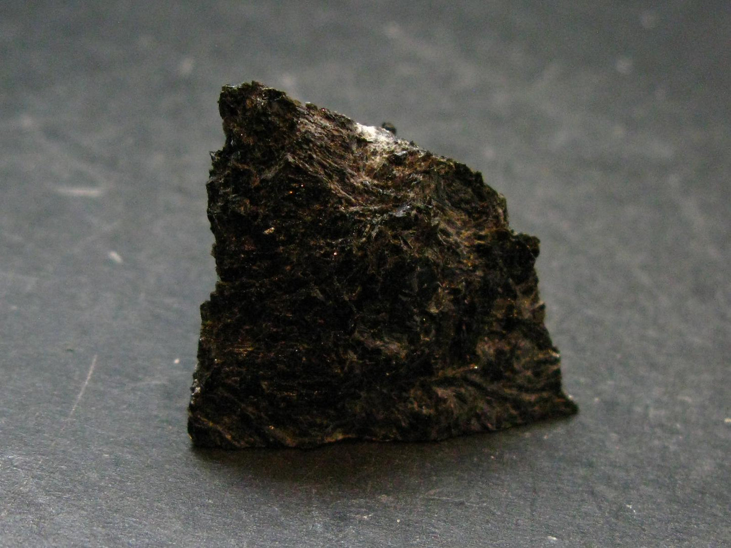 Rare Nuumite Nuummite Raw Piece From Greenland - 16.19 Grams - 1.1"