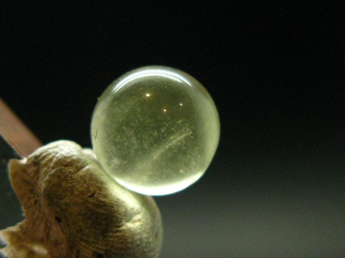 Rare Libyan Tektite Glass Sphere Ball From Libya - 0.90 Grams - 0.80 Centimeters