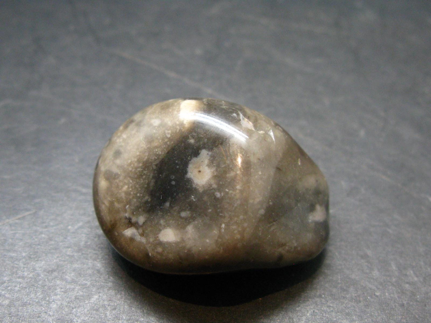Natural Circle Stone Tumbled Stone from UK - 1.4" - 27.18 Grams
