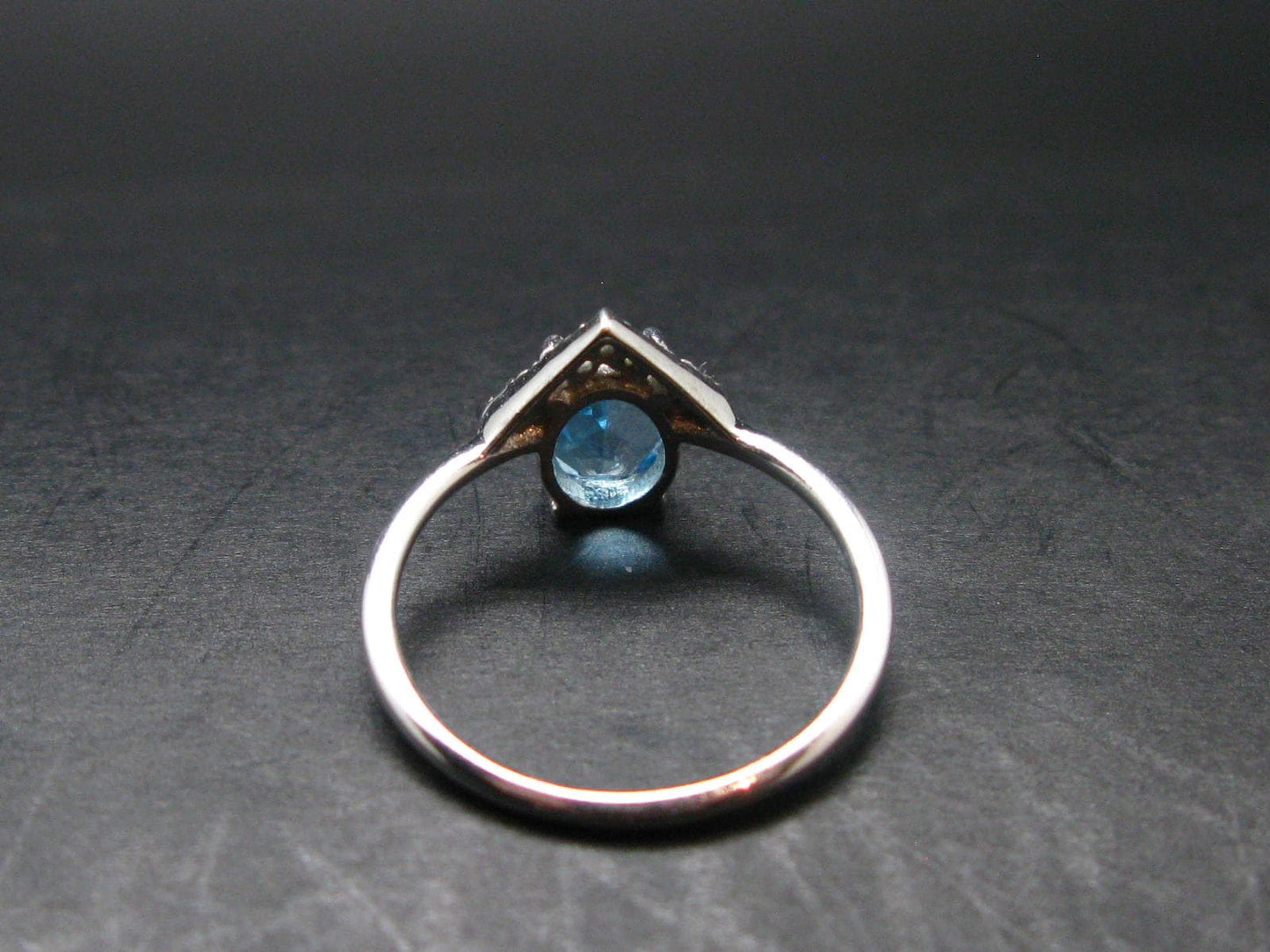 Facetted Blue Topaz Sterling Silver Ring With CZ - 2.0 Grams - Size 8