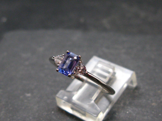 Tanzanite (Zoisite) Sterling Silver Ring - 1.79 Grams - Size 7.75