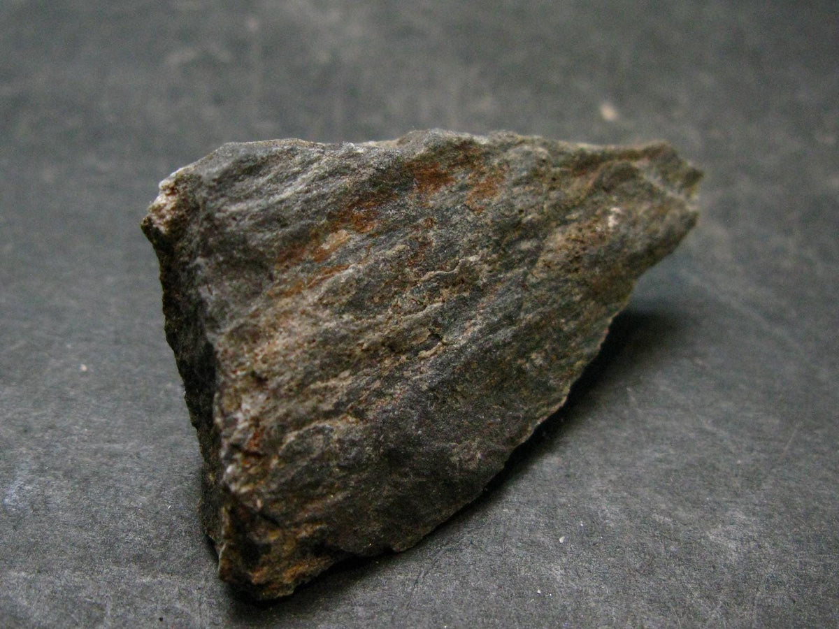 Rare ISUA Stone Raw Piece from Greenland - 1.7" - 18.38 Grams