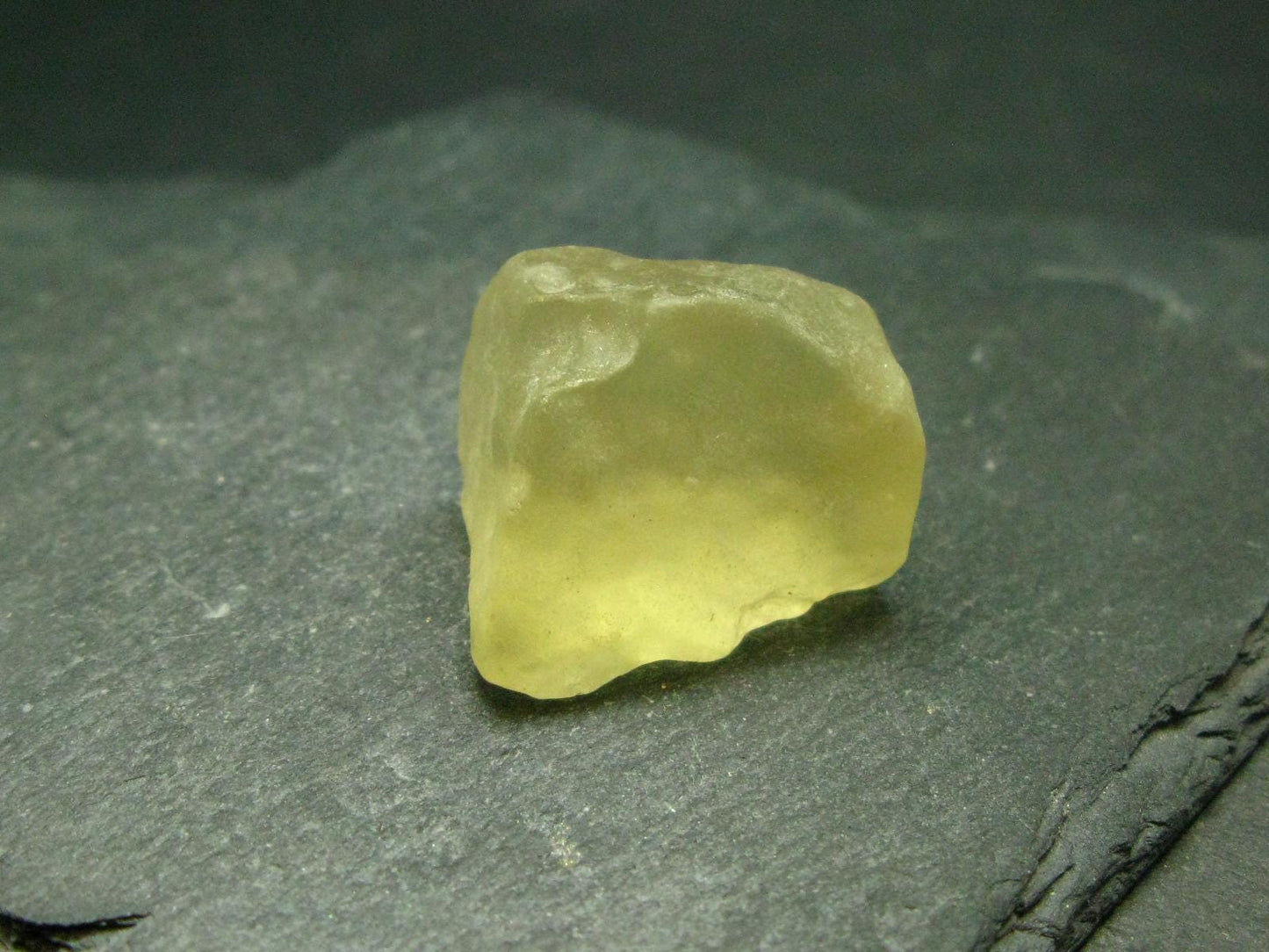 Nice Gem Libyan Tektite Raw Piece From Libya - 13.18 Grams - 1.0"