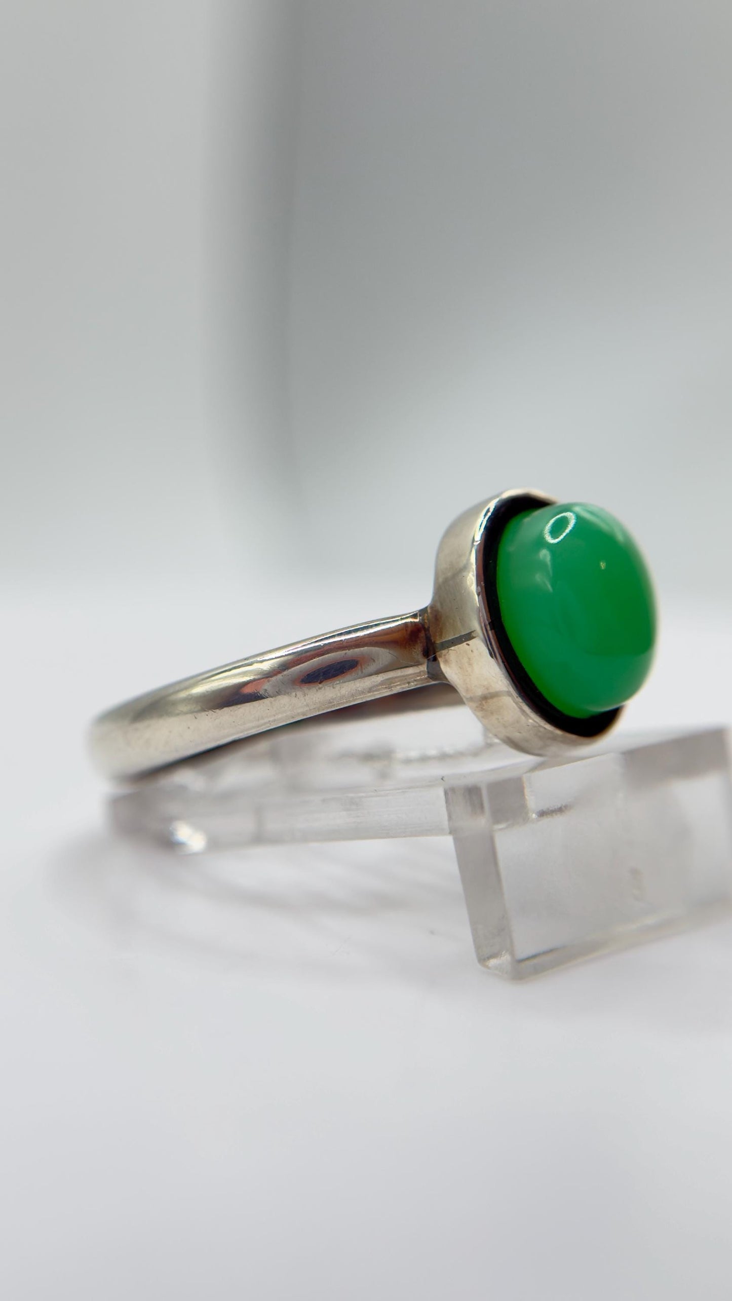 Chrysoprase Oval Ring – Elegant Natural Green Chalcedony Sterling Silver Jewelry - Size 8