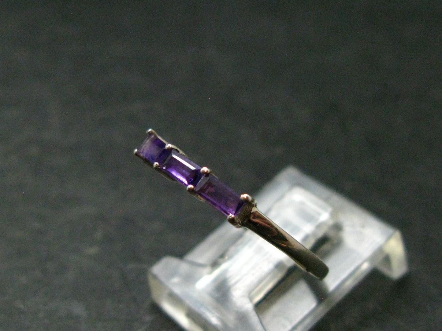 Natural Rich Purple Color Amethyst Sterling Silver Ring - 1.39 Grams - Size 7
