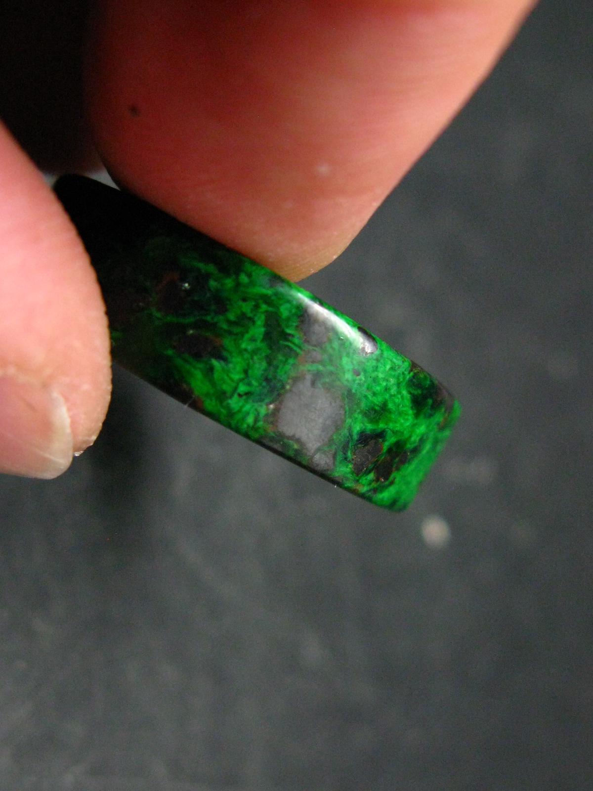 Maw Sit Sit Genuine Solid Ring Size 7.75 ~ 6.05 Grams