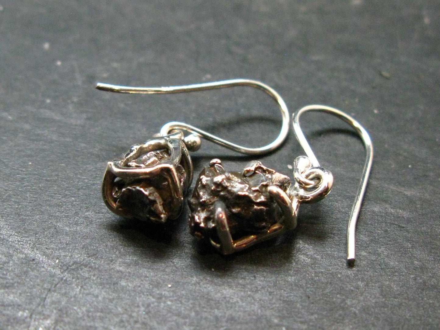 Raw Campo Del Cielo Meteorite Earrings In Silver From Argentina - 4.41 Grams
