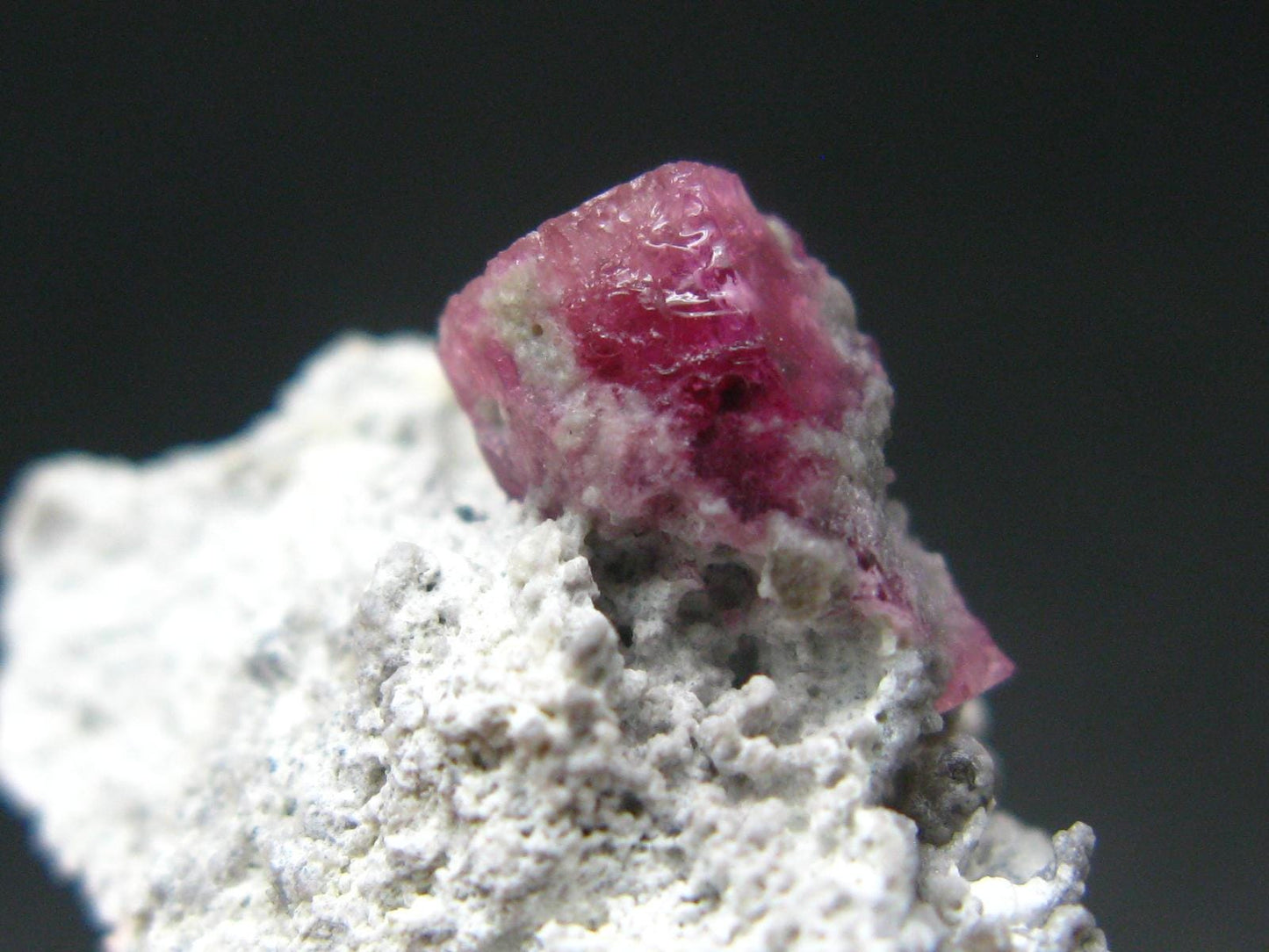 Rare Gem Bixbite Red Emerald Beryl Cluster From Utah USA - 1.1" - 4.77 Grams